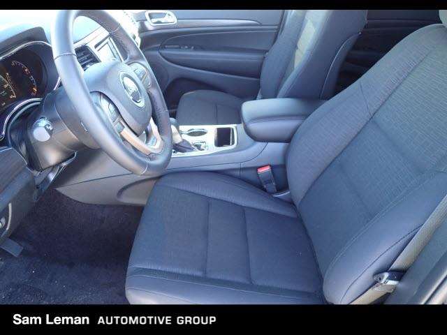 2017 Jeep Grand Cherokee 4x2 Laredo 4dr SUV